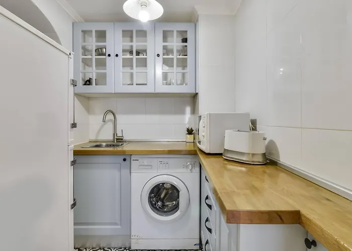 Portuguese Design 1 Bedroom In The Heart Of شقة